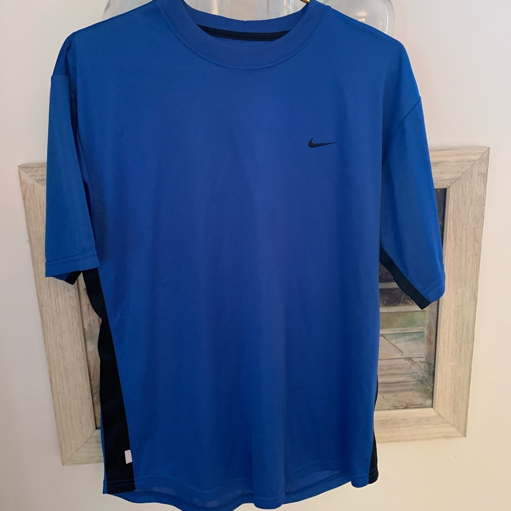 Nike Men’s Shirt